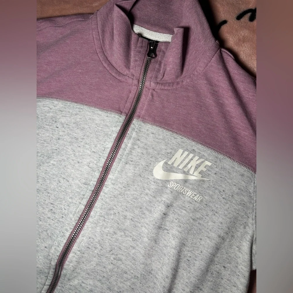 Women's Nike Sportswear Jacket - Picture 2 of 10